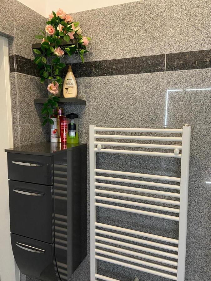 Apartamento New Cozy Apartment, Location, 12 Min To Center Viena