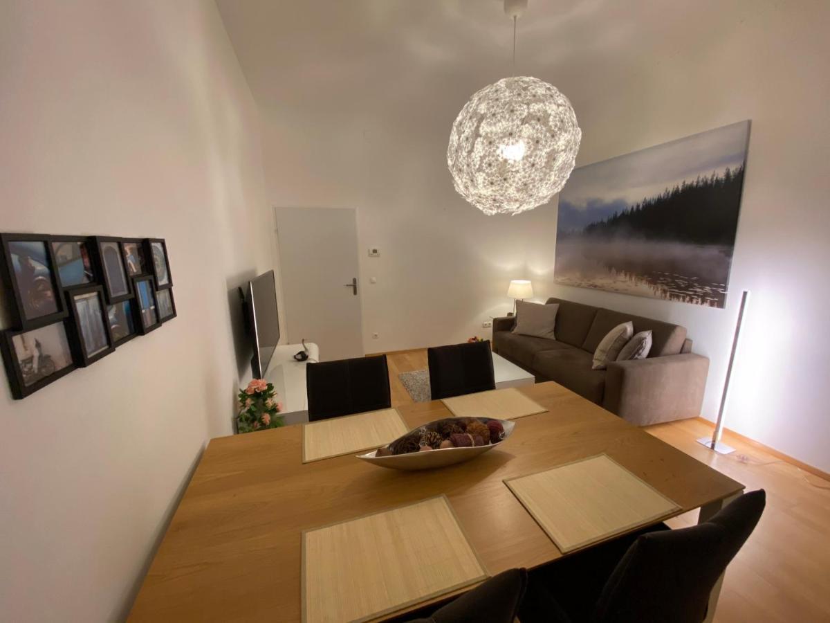 Apartamento New Cozy Apartment, Location, 12 Min To Center *
